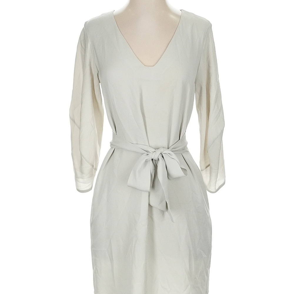Diane Von Furstenberg 100% silk Cream Dress sz 0